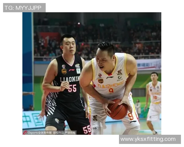 南京篮球队防守表现分析与改进建议探讨