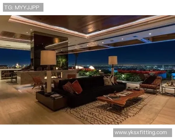 足球明星豪宅泳池揭秘奢华生活背后的秘密与乐趣